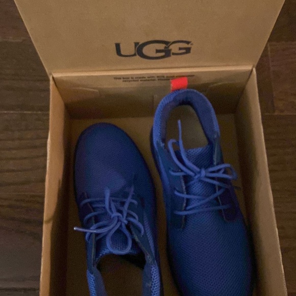 NEW Ugg K Canoe Hyperwave, boys size 2 - Picture 3 of 5